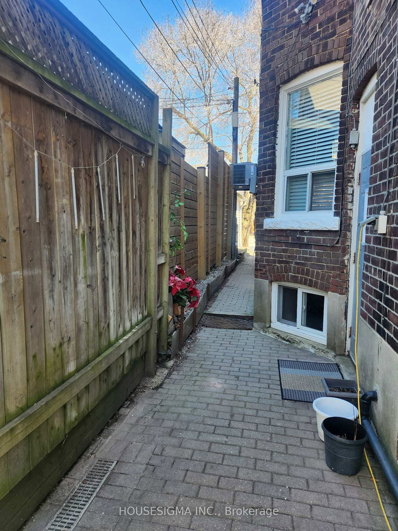 256 Woodbine Ave, Toronto, M4L 3P2 | Image 3