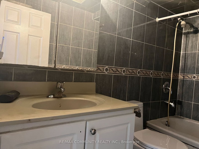 177 Sedgemount Dr, Toronto, M1H 1Y1 | Image 3