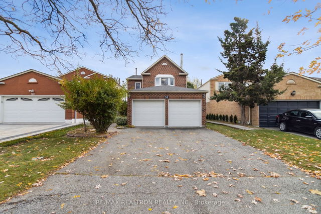 52 Chapel Park Square