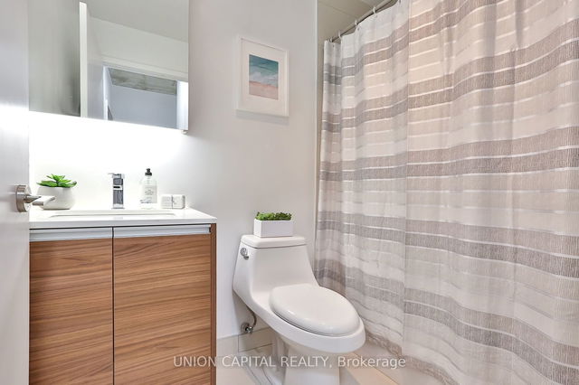 324 - 1190 Dundas Street