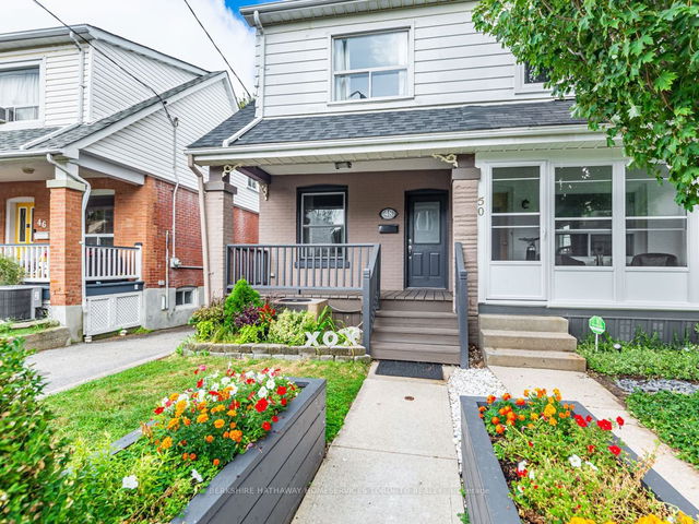48 Queensdale Avenue