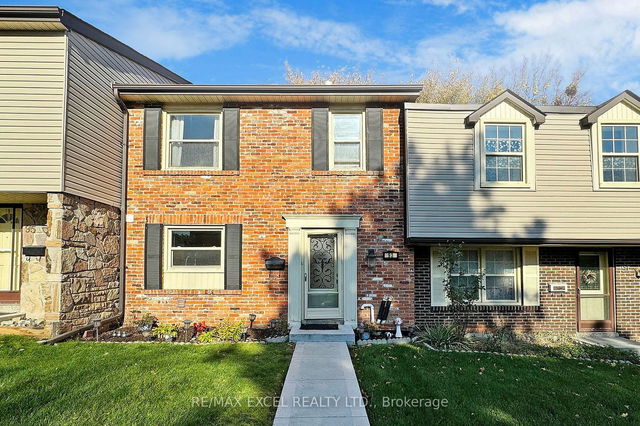 93 Palmdale Drive