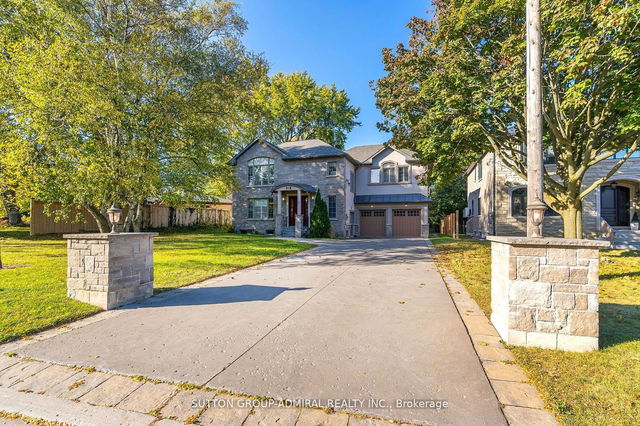 6 Duncombe Boulevard