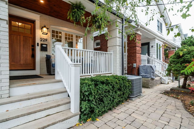 229 Lee Avenue