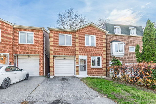 82 Carlingwood Court
