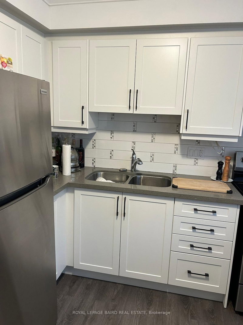 3 - 377 Linden St, Oshawa, L1H 6R6 | Image 2