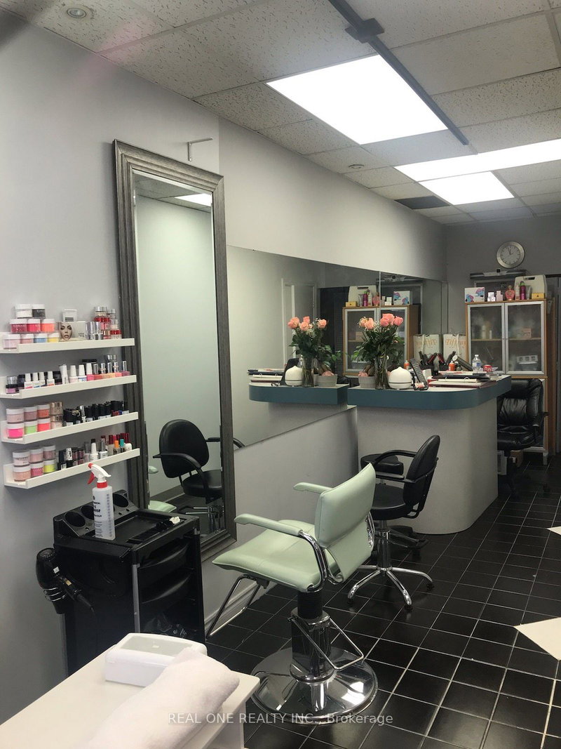 105 A - 2347 Kennedy Rd, Toronto, M1S 4R5 | Image 2