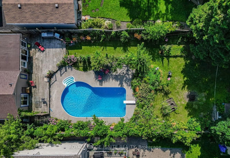 878 Strouds Lane, Pickering, L1V 1H2 | Image 3