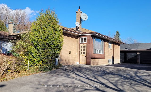 25 Mid Pines Road
