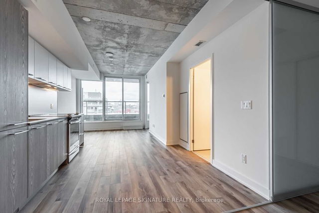 818 - 30 Baseball Place