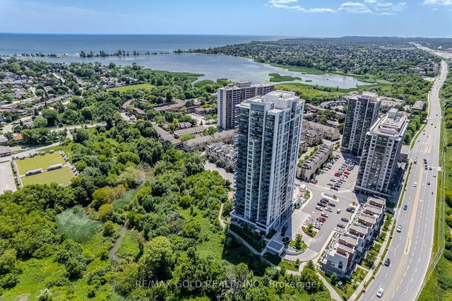 LP03 - 1255 Bayly Street