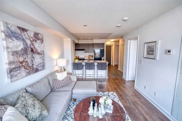 305 - 8 Trent Avenue