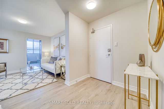 1410 - 10 Stonehill Court