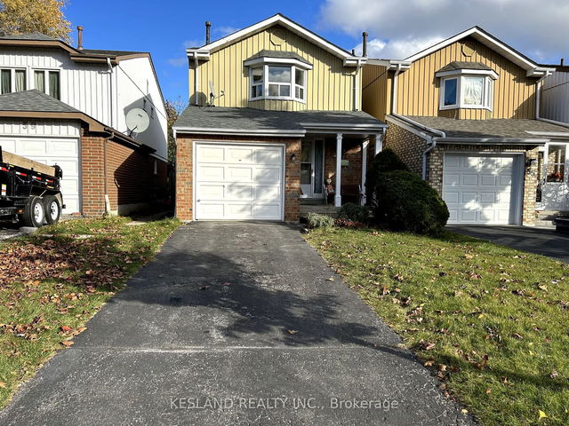 57 Eagleview Crescent