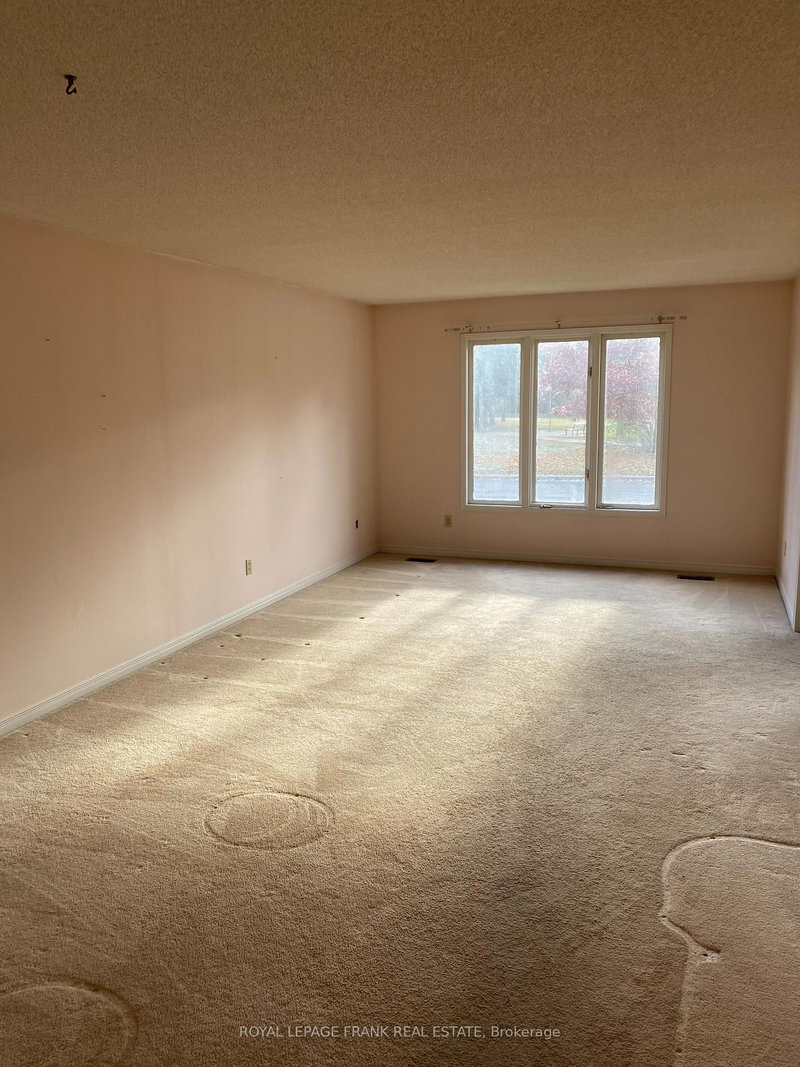 20 Harold St, Whitby, L1N 8Z7 | Image 3