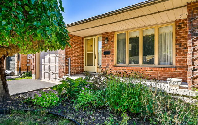 260 Glenabbey Drive