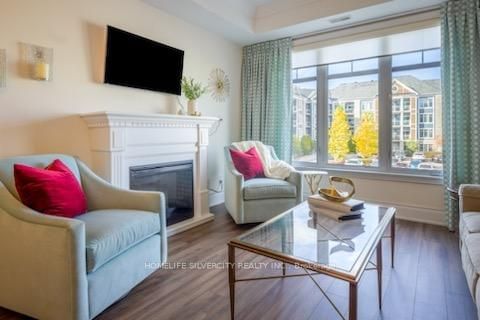 204 - 650 Gordon Street