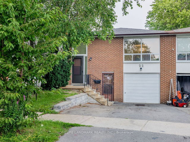 22 Hildenboro Square