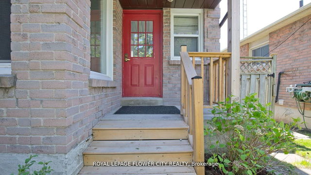 1515 Connery Crescent