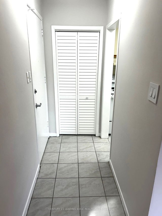 Apt#B - 1013 Pape Avenue