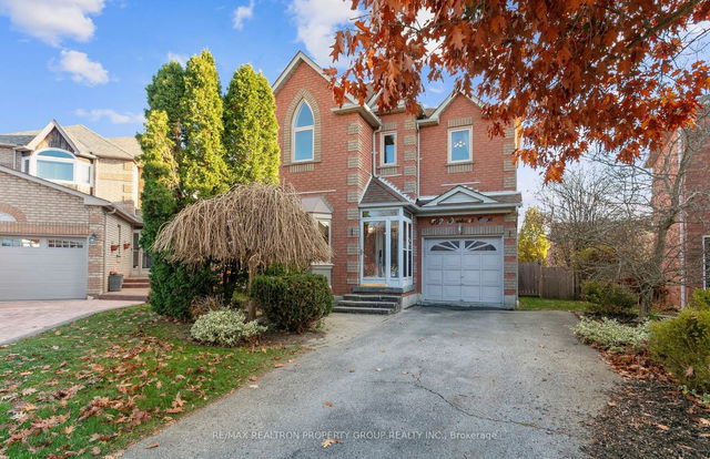 1592 Deerhurst Court
