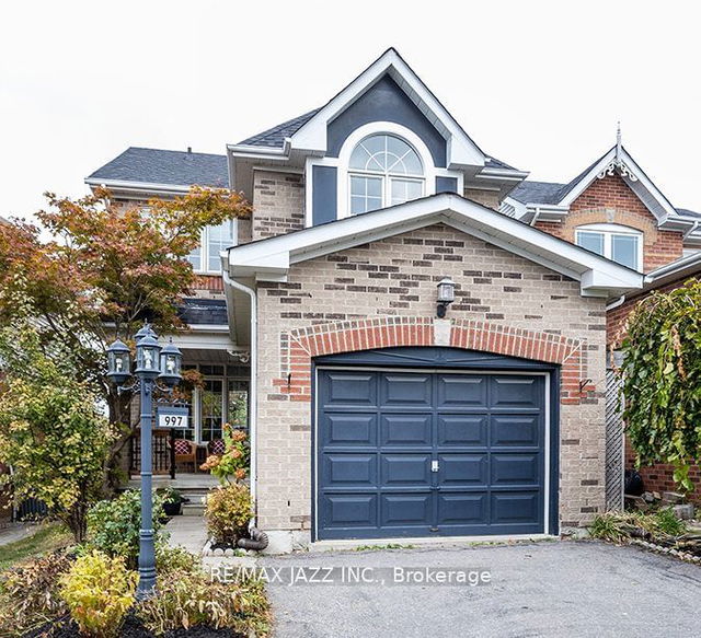 997 Summitview Crescent