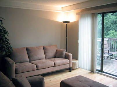 22 - 350 Camelot Crt, Oshawa, L1G6P7 | Image 2