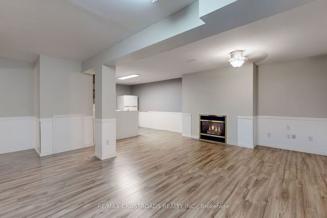 Bsmt - 26 Inglewood Place
