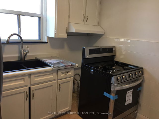 1306 Victoria Park Avenue