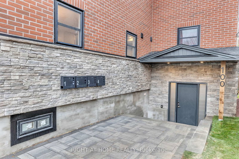 1 - 100 Cromwell Ave, Oshawa, L1J 4T6 | Image 2