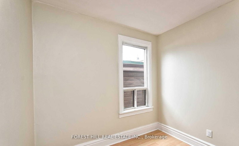 Upper#2 - 1932 Queen St E, Toronto, M4L 1H6 | Image 2