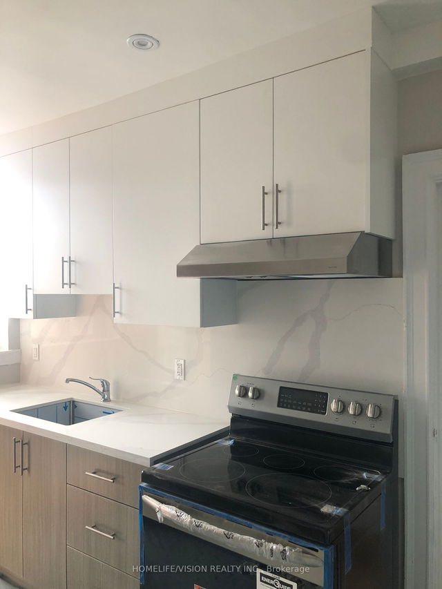 Apt #2 - 545 Danforth Avenue