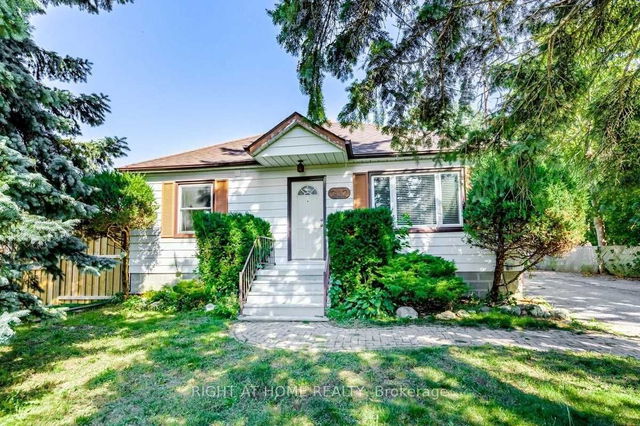 717 Old Harwood Avenue