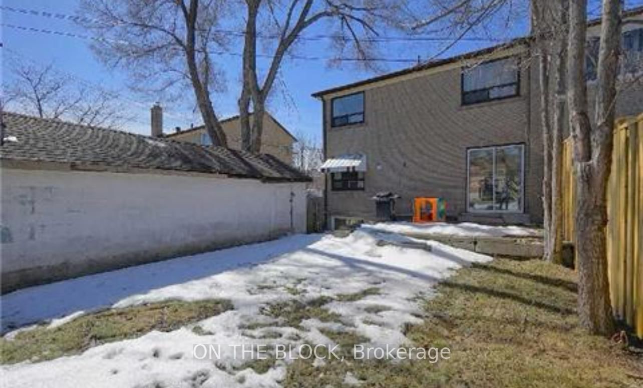 Listing Image 14