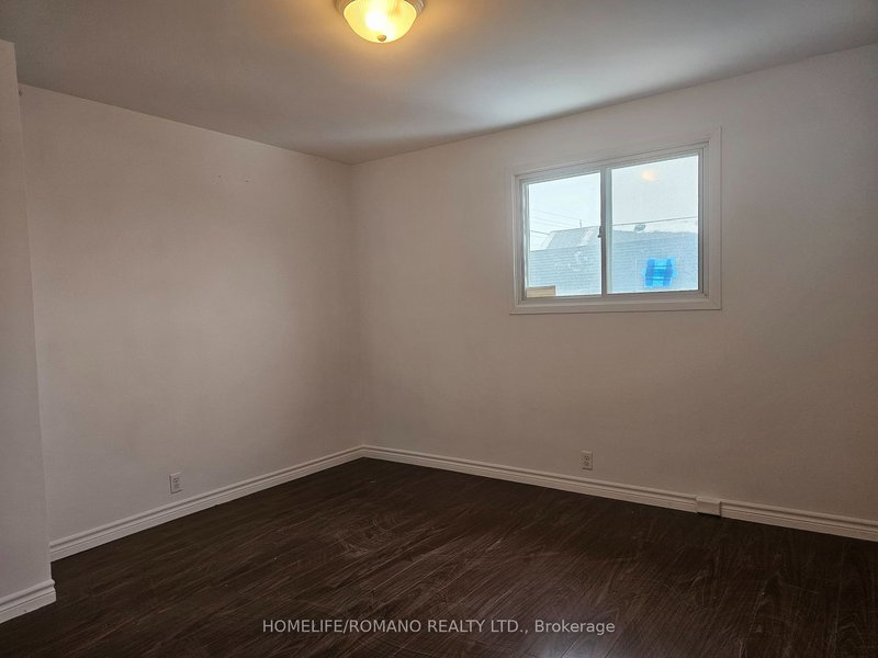 248 Bloor St E, Oshawa, L1H 3M6 | Image 3