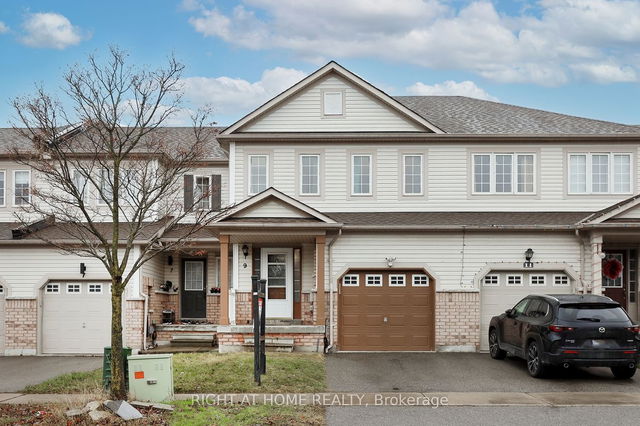 9 Macmillan Avenue