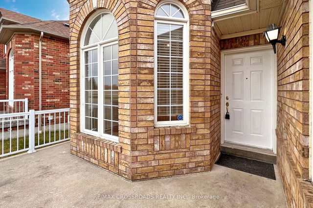 62 BATT Crescent