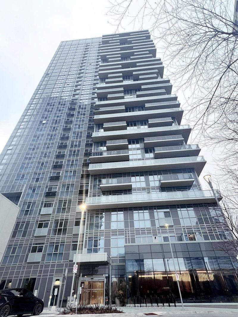home for lease on 2208-225 Village Green Square