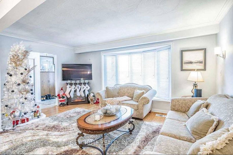 70 Moraine Hill Dr, Toronto, M1T 2A2 | Image 3