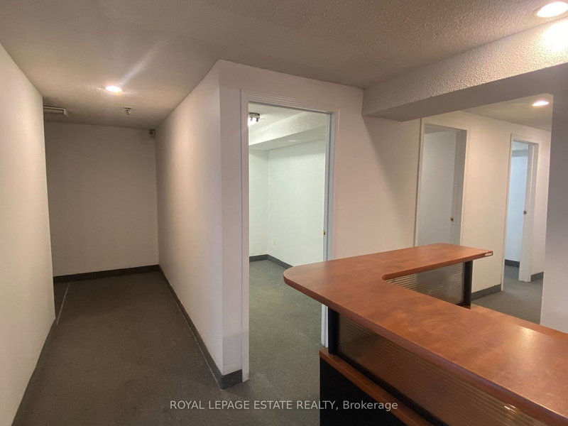 B101 - 2558 Danforth Ave, Toronto, M4C 1L3 | Image 2