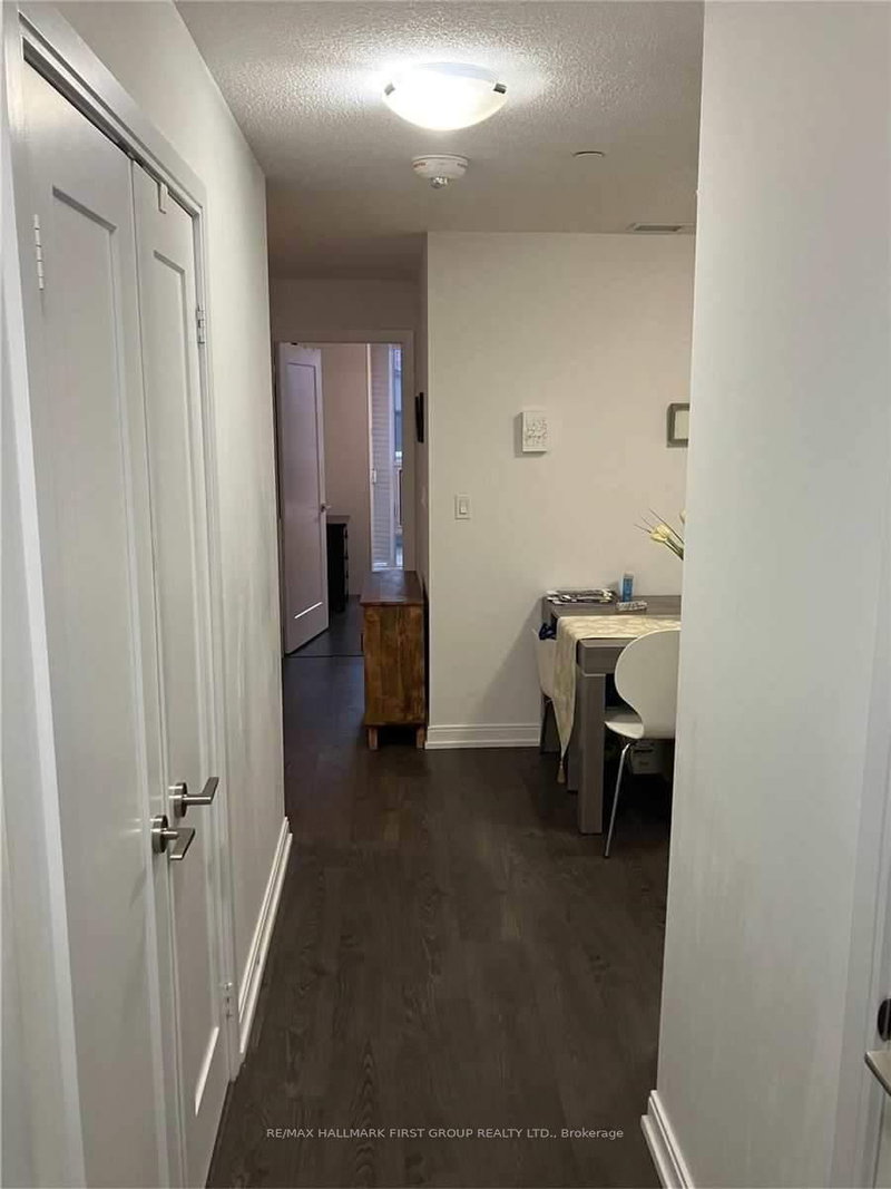 316 - 275 Village Green Sq, Toronto, M1S 0L8 | Image 3