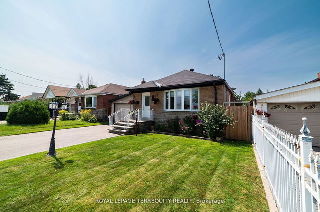 994 Kennedy Road