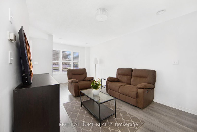 302 - 19 Rosebank Dr, Toronto, M1B 5Z2 | Image 3