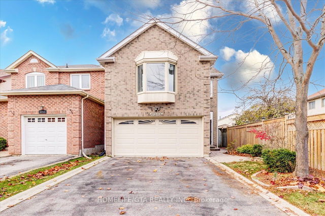 1010 Rowntree Crescent