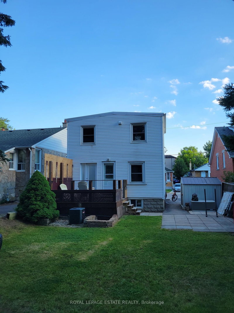 Upper - 13 Pinegrove Ave, Toronto, M1N 2G3 | Image 2