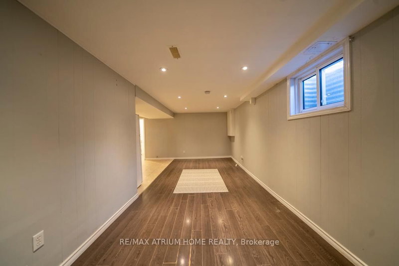 445 Harcourt Dr, Oshawa, L1H 6V8 | Image 2