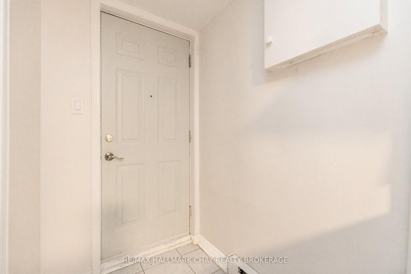 Lower - 80 Rushbrooke Ave, Toronto, M4M 3A9 | Image 3
