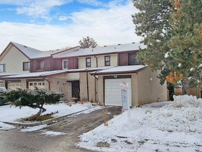 Townhouse sold at TH2-11 Livonia Place, Toronto, Ontario, M1E 4W5 - Morningside - MLS: E7404822
