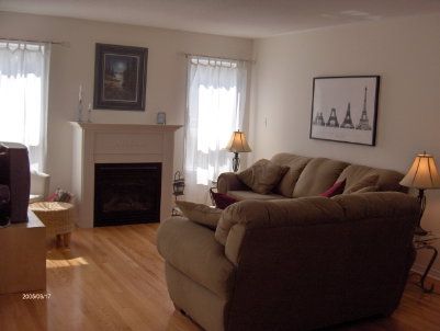 72 Wessex Dr, Whitby, L1M2C2 | Image 2