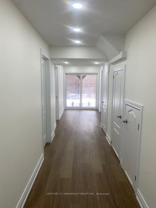 Lower - 87 Stockell Cres, Ajax, L1T 0M4 | Image 3